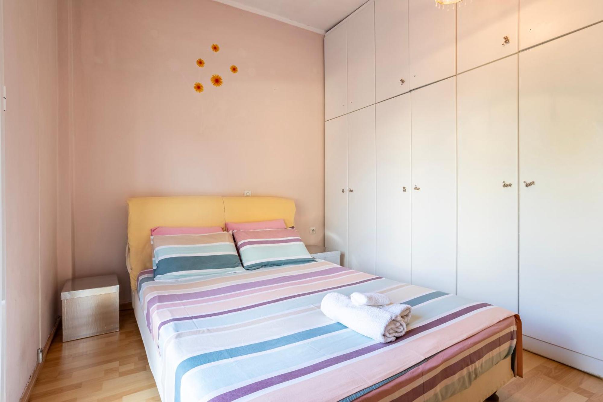 Gogo's apartment Kalamata Bagian luar foto